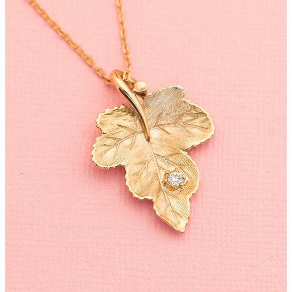 Vintage Diamond Leaf Choker Necklace | 16 Inches | Avon H5 - Picture 1 of 4